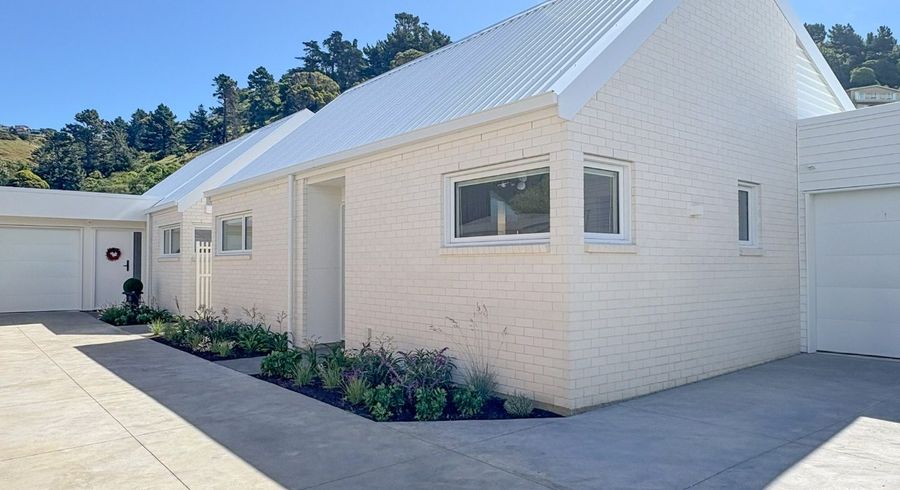  at 2/14 Nayland Street, Sumner, Christchurch City, Canterbury