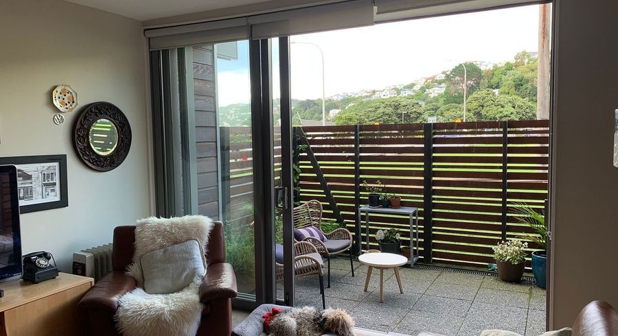  at H104/326 Evans Bay Parade, Hataitai, Wellington