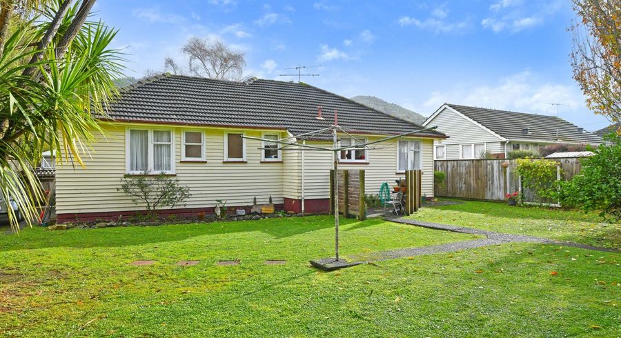  at 8 Holdsworth Avenue, Trentham, Upper Hutt