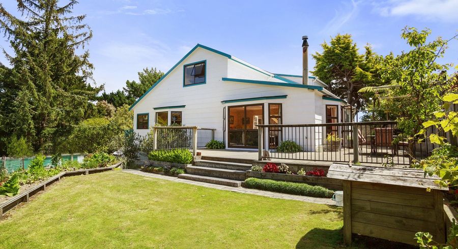  at 203 Holborn Drive, Stokes Valley, Lower Hutt