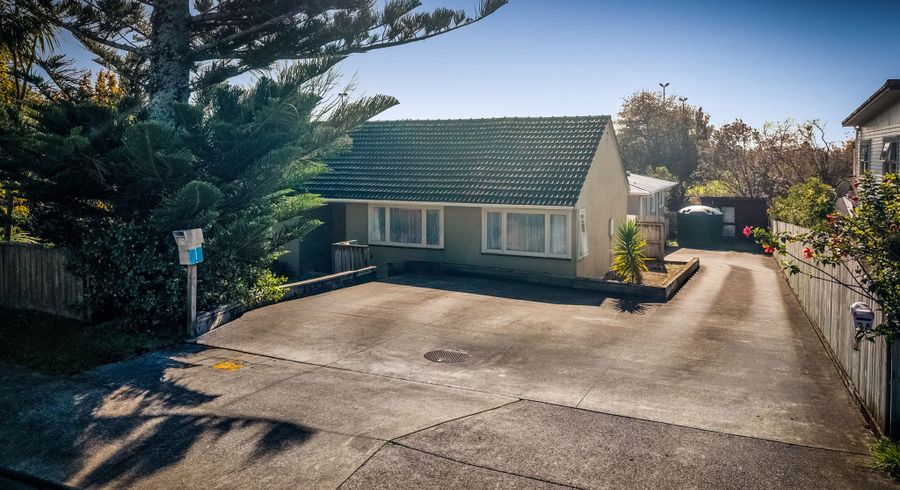  at 3 Nile Road, Kelston, Waitakere City, Auckland