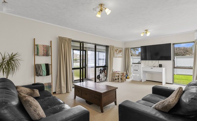  at 7 Caroline Crescent, Highbury, Palmerston North