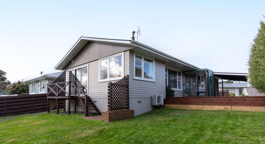  at 33 Lynda Avenue, Paparangi, Wellington, Wellington