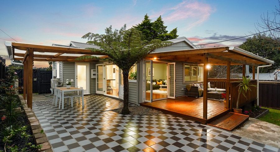  at 109 Beach Haven Road, Beach Haven, North Shore City, Auckland