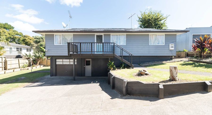 at 2/21 Lancaster Road, Beach Haven, North Shore City, Auckland