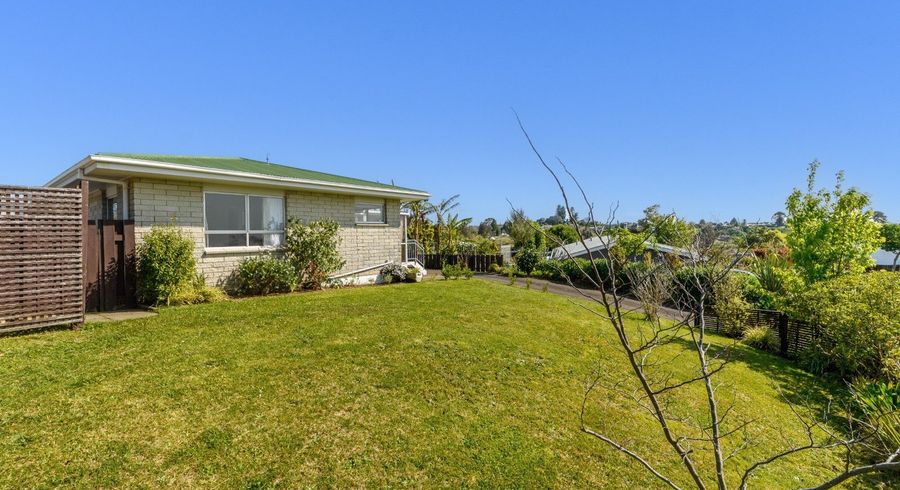  at 140 Kingswood Road, Brookfield, Tauranga