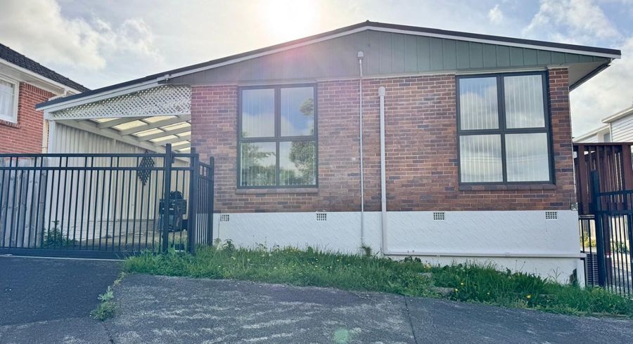  at 18 Kelwyn Road, Kelston, Waitakere City, Auckland