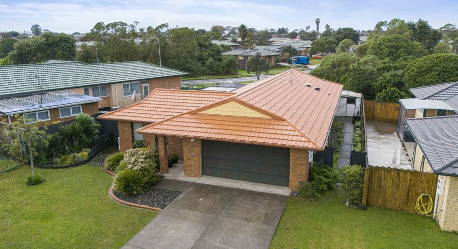  at 4 Harobed Place, Weymouth, Auckland