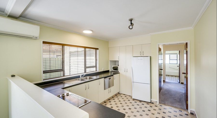  at 2/52 Avondale Road, Taradale, Napier, Hawke's Bay