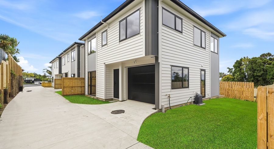  at 9 Eastglen Road, Glen Eden, Waitakere City, Auckland