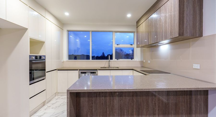  at 14B Sunlands Drive, Manurewa, Manukau City, Auckland