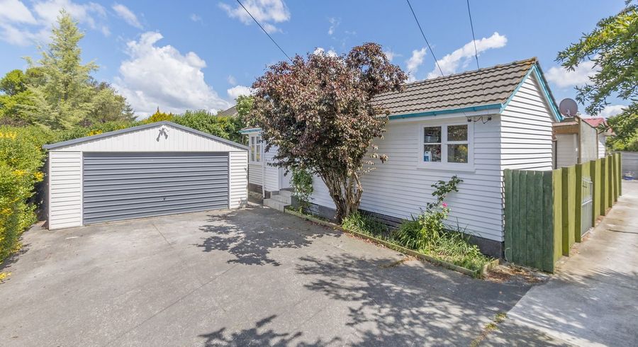  at 1/11 Hollyford Avenue, Bryndwr, Christchurch