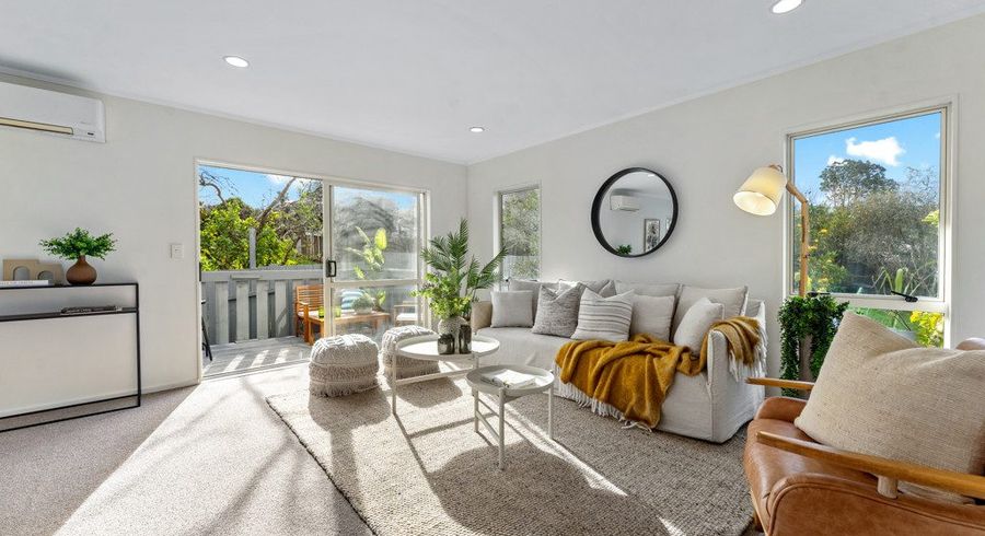  at 2/142 Archers Road, Glenfield, North Shore City, Auckland