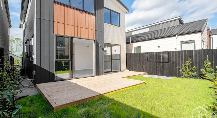  at 15 Paretao Street, Massey, Waitakere City, Auckland