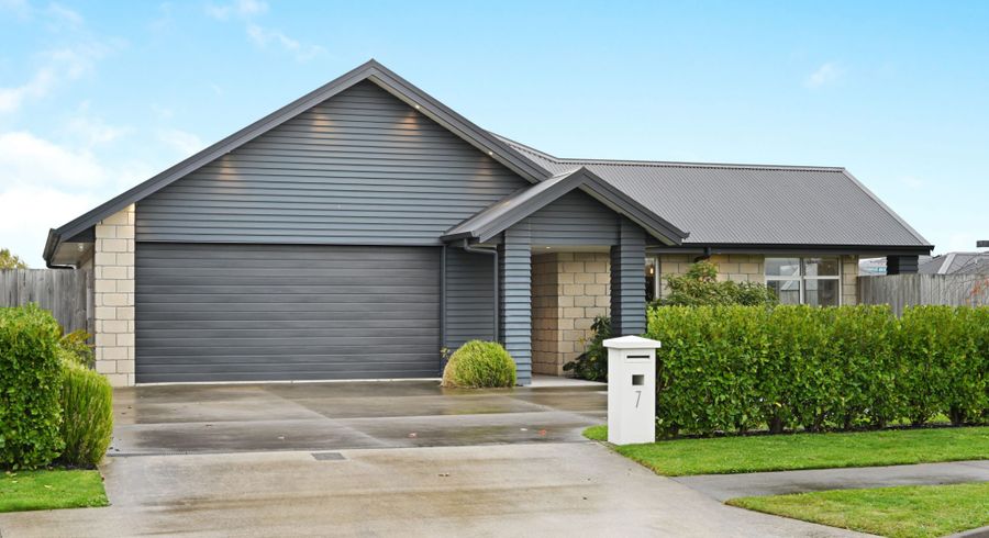  at 7 Bourke Drive, Cambridge, Cambridge