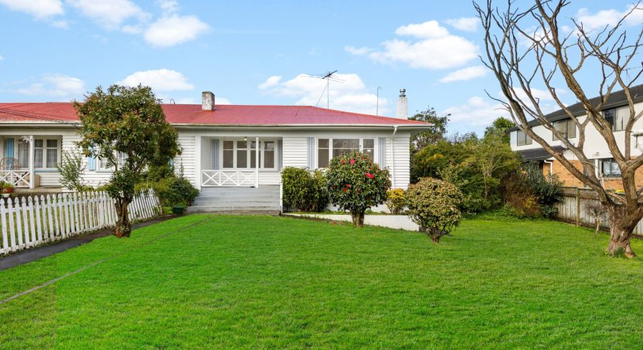  at 4/8 Trimmer Terrace, Papatoetoe, Auckland