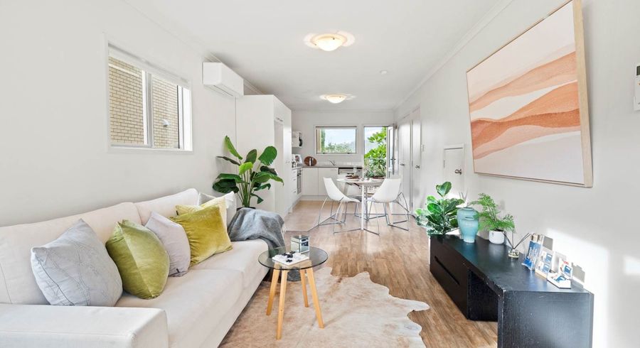  at 16/94 Glengarry Road, Glen Eden, Waitakere City, Auckland
