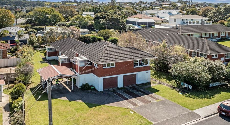  at 1 Marsh Avenue, Forrest Hill, North Shore City, Auckland