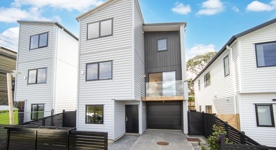  at 71 McFadzean Drive, Blockhouse Bay, Auckland City, Auckland