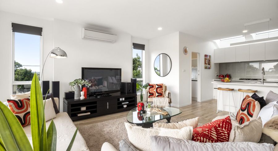  at 5A Holland Avenue, Point England, Auckland City, Auckland