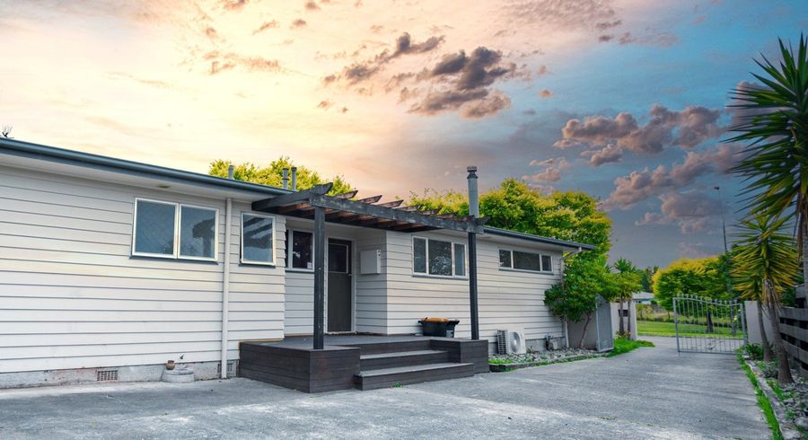  at 17 John F Kennedy Drive, Milson, Palmerston North