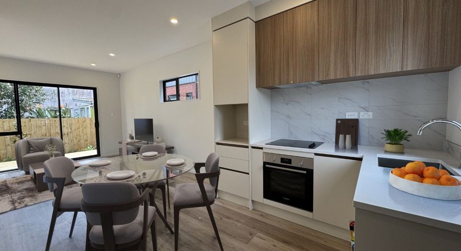  at 4/35 Crawford Avenue, Mangere Bridge, Manukau City, Auckland