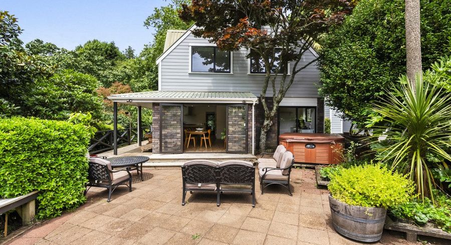  at 40D Karina Road, Merrilands, New Plymouth