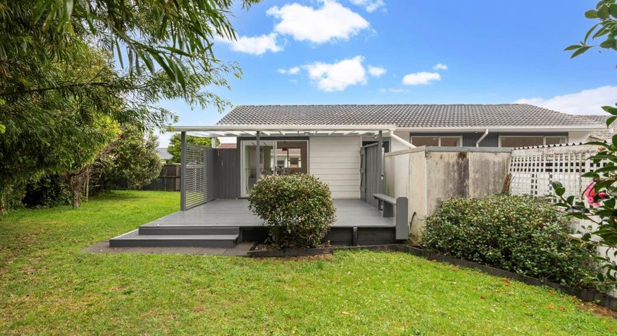  at 2/36 Archmillen Avenue, Pakuranga Heights, Manukau City, Auckland