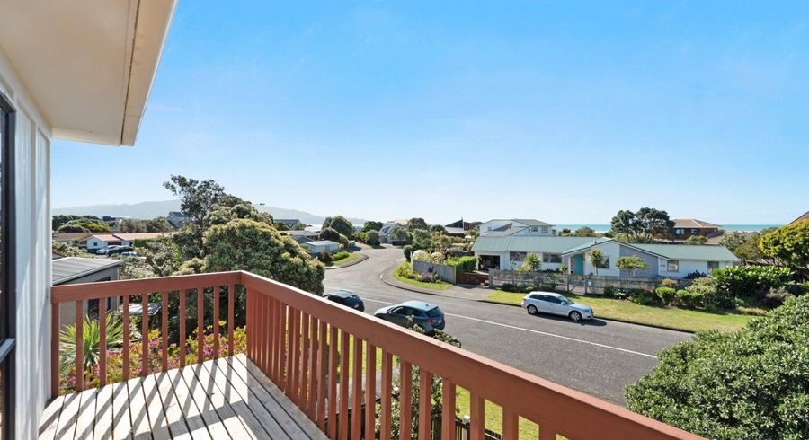  at 254 Manly Street, Paraparaumu Beach, Paraparaumu