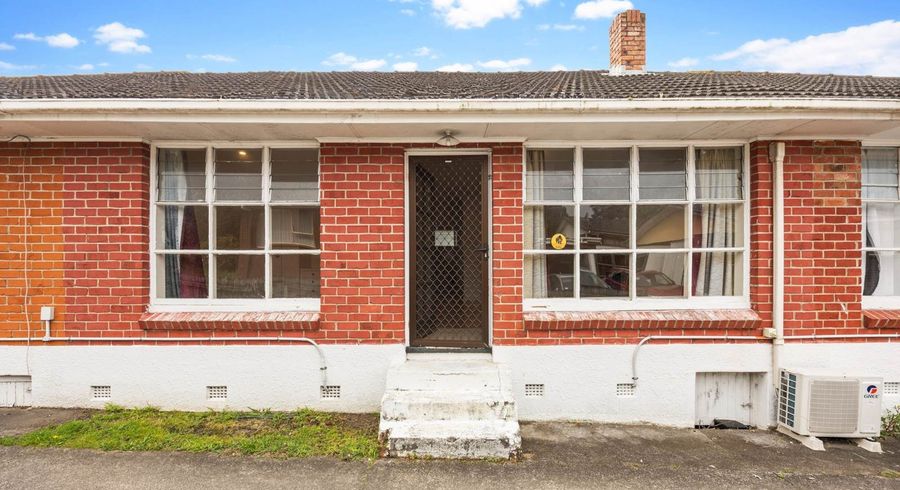  at 2/3202 Great North Road, New Lynn, Waitakere City, Auckland