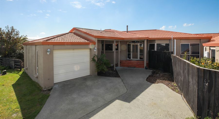  at 30 Endeavour Avenue, Flagstaff, Hamilton