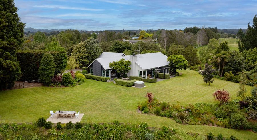  at 32 Gasson Lane, Pyes Pa, Tauranga