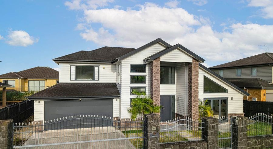  at 11 Mulroy Place, Pinehill, North Shore City, Auckland