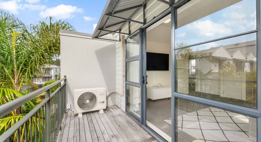  at 23/5 Carolina Place, Albany, North Shore City, Auckland