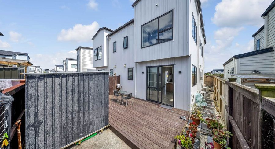  at 22 Minhas Road, Papakura, Papakura, Auckland