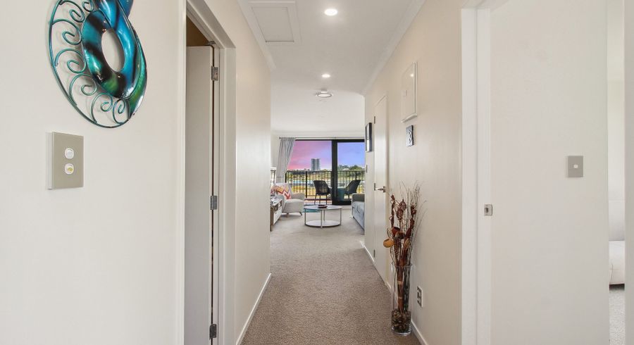  at 8/1 Coral Tree Avenue, Manukau, Manukau City, Auckland