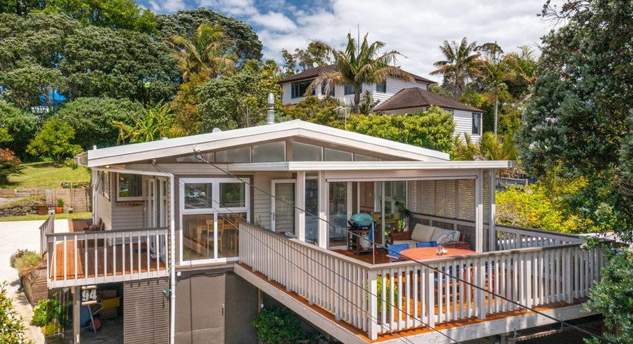  at 94 Saddleback Rise, Murrays Bay, North Shore City, Auckland