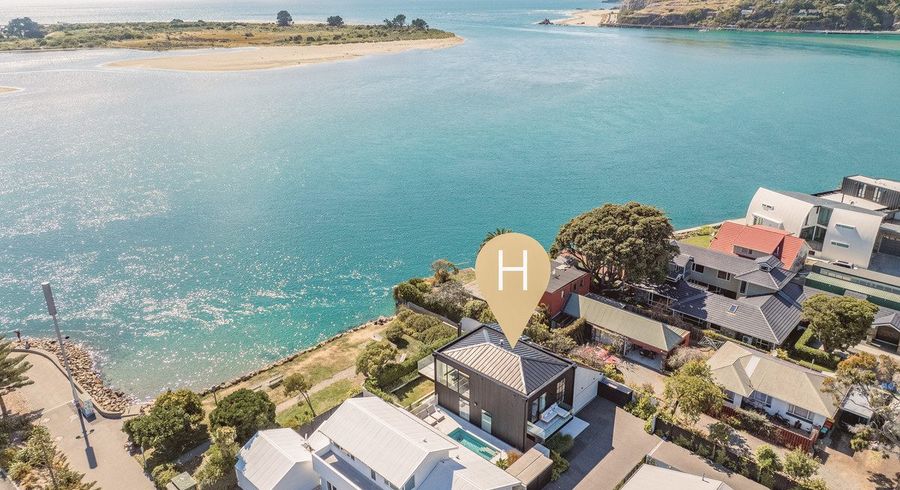  at 8a Beachville Road, Redcliffs, Christchurch City, Canterbury
