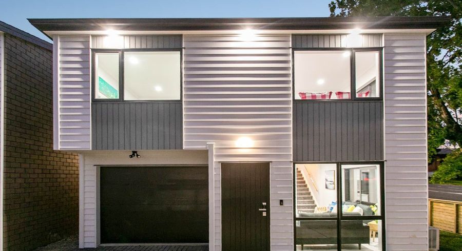  at 664D Pakuranga Road, Howick, Manukau City, Auckland