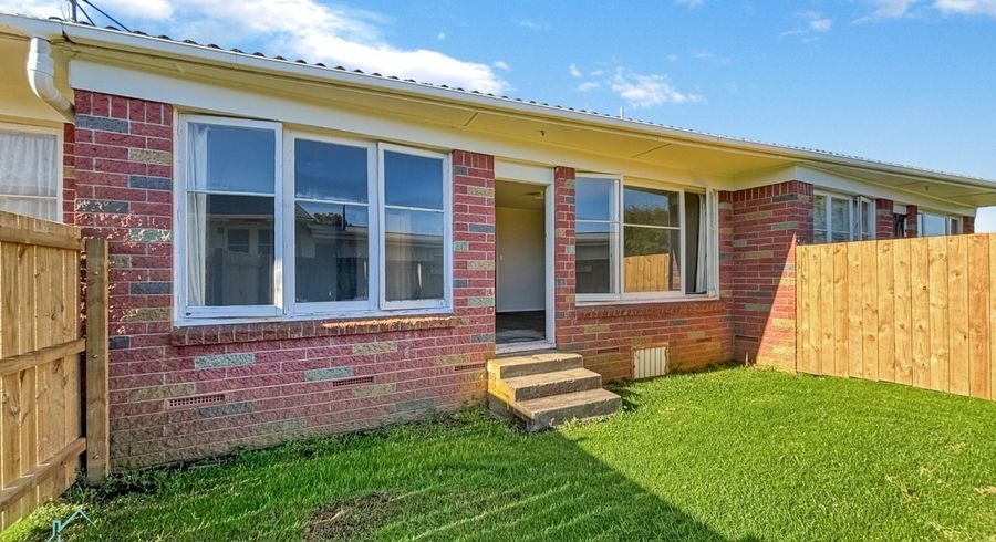  at 4/50 Tennessee Avenue, Mangere East, Manukau City, Auckland