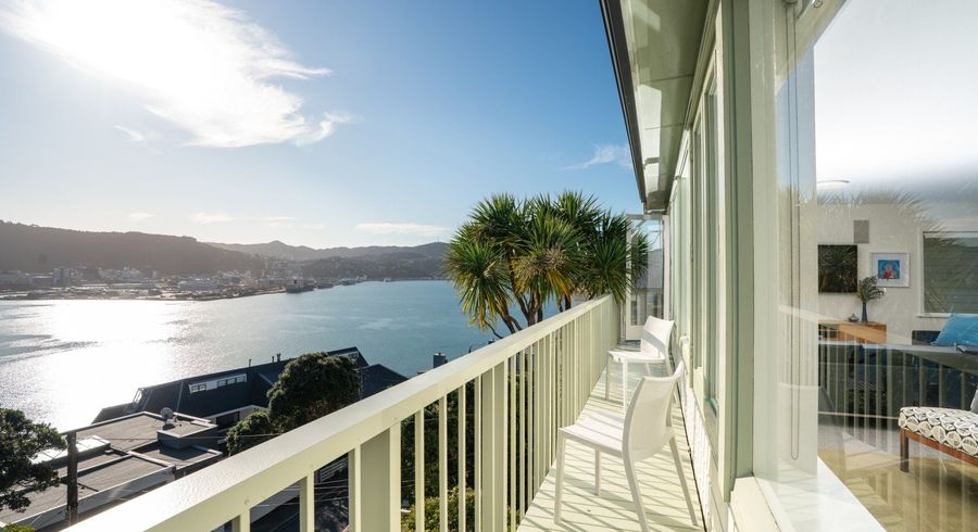  at 37 The Crescent, Roseneath, Wellington, Wellington