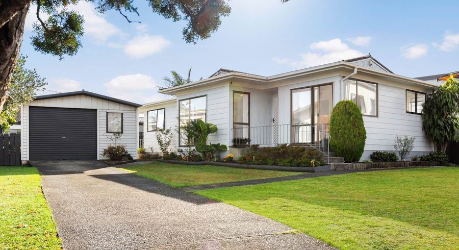  at 3 Goldnib Place, Randwick Park, Auckland