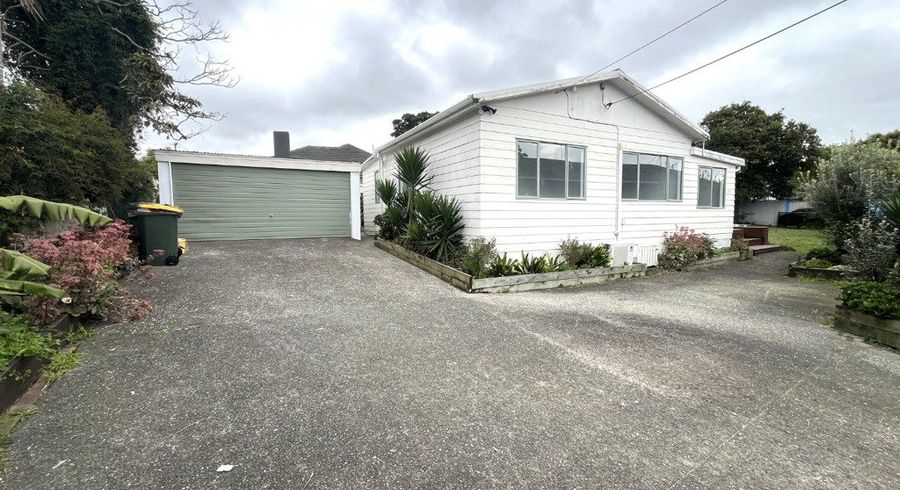  at 7 Barrys Road, Glendene, Waitakere City, Auckland
