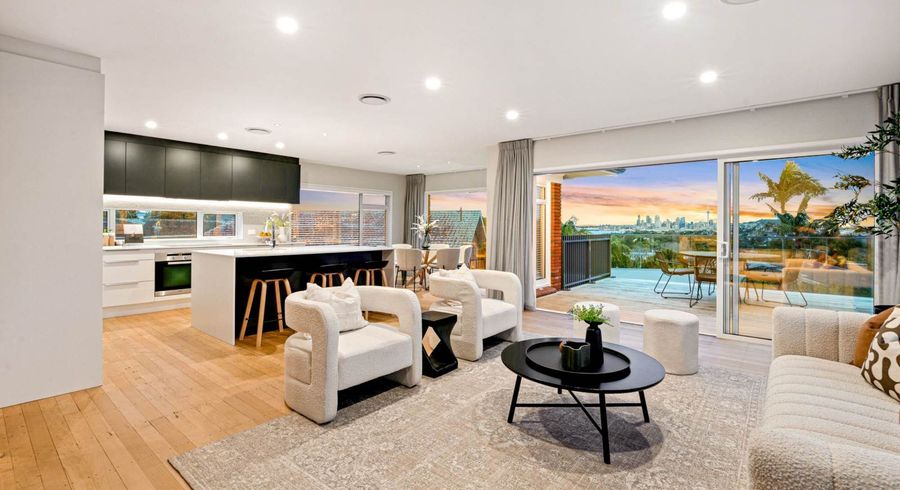  at 10 Fowler Street, Northcote, North Shore City, Auckland
