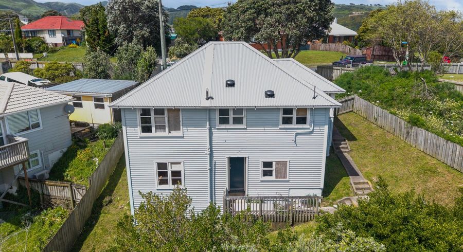  at 35 Gloucester Street, Cannons Creek, Porirua, Wellington