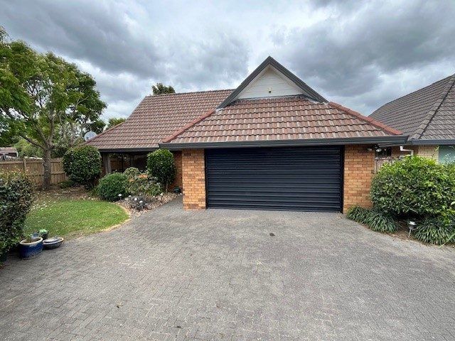  at 2/31 Crescent Hills Court, Northpark, Manukau City, Auckland