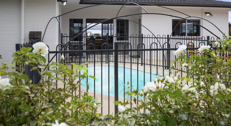  at 9 Maniapoto Grove, Waipahihi, Taupo, Waikato