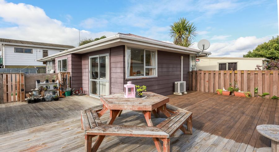  at 69 Lanark Crescent, Tamatea, Napier