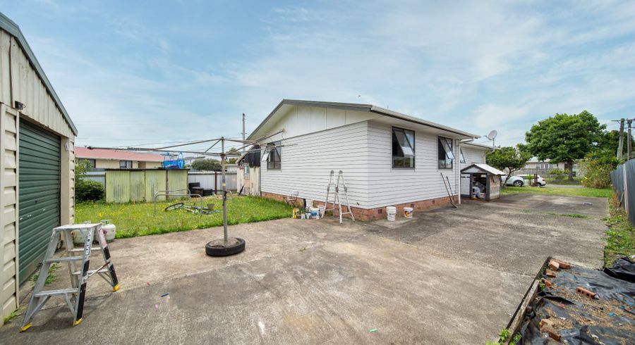  at 16 Hardie Street, Mangere East, Auckland