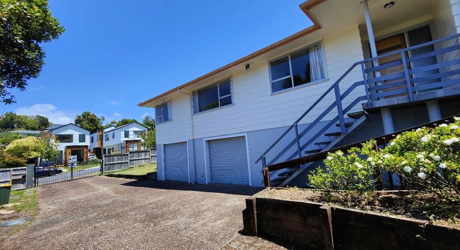  at 21 Sequoia Place, Sunnynook, North Shore City, Auckland